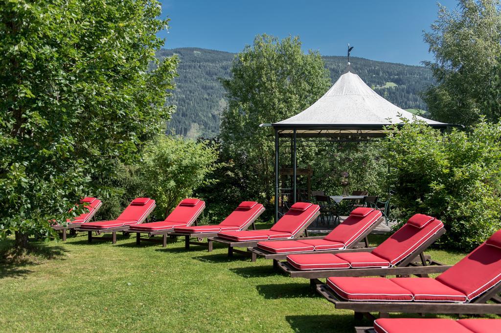 Hotel Zum Jungen Roemer ราดชตัดท์ ภายนอก รูปภาพ