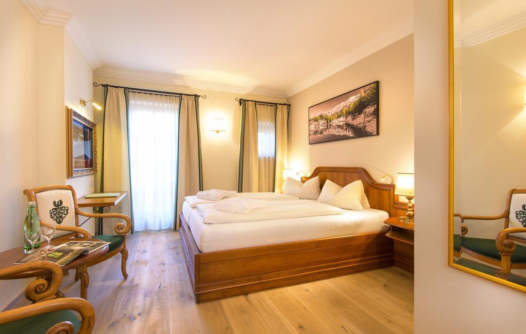 Hotel Zum Jungen Roemer ราดชตัดท์ ห้อง รูปภาพ