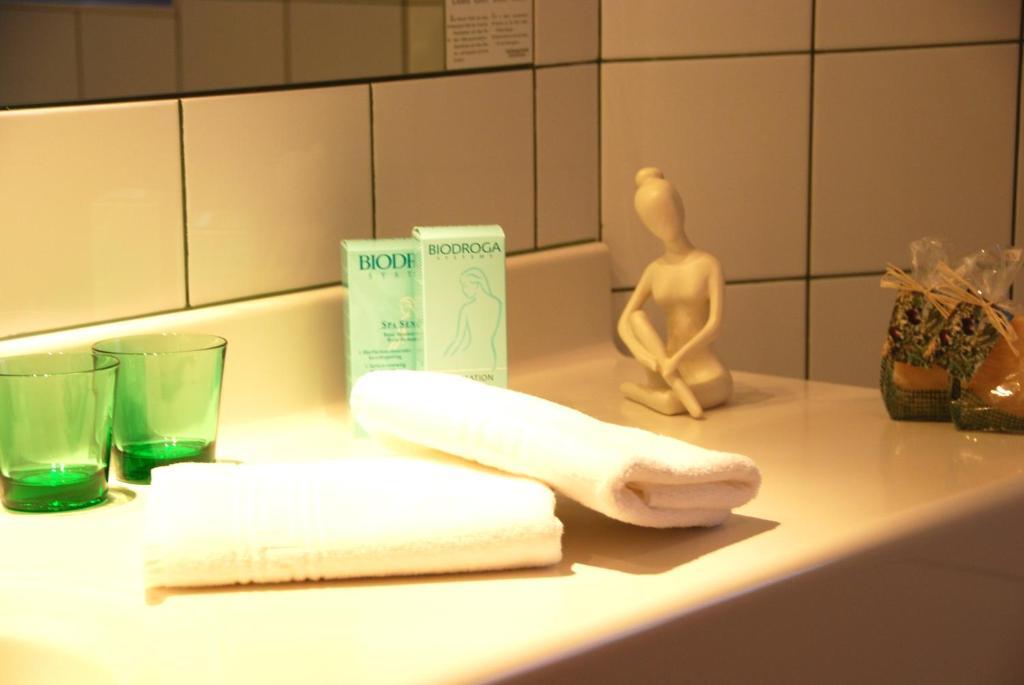 Hotel Zum Jungen Roemer ราดชตัดท์ ห้อง รูปภาพ