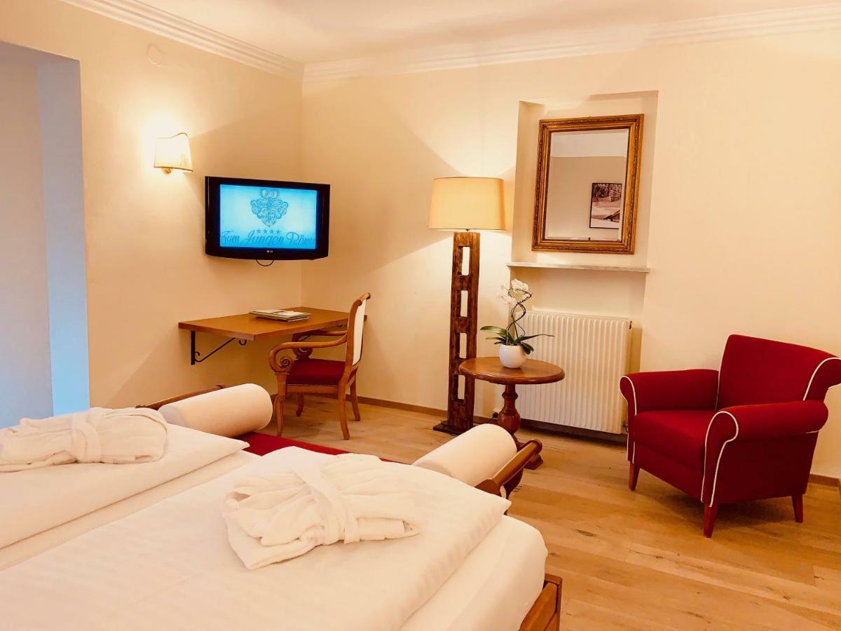 Hotel Zum Jungen Roemer ราดชตัดท์ ภายนอก รูปภาพ